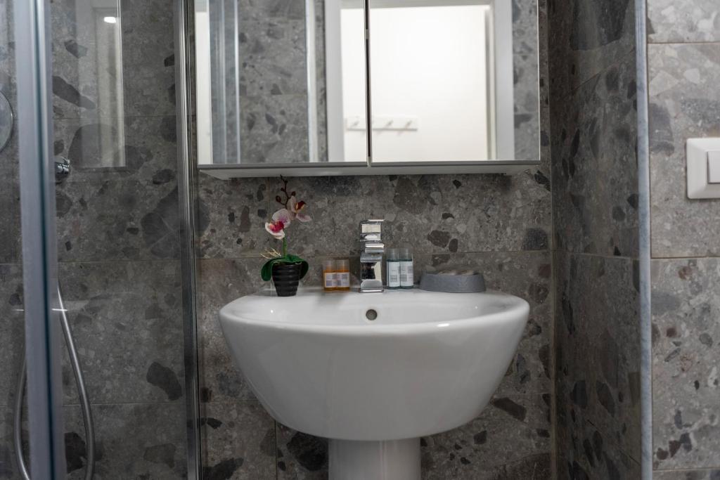 Santa Marta Apartments Μιλάνο Εξωτερικό φωτογραφία